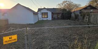 1210 N Crain St Gallery 1