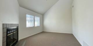 2 Bedroom + Loft Condo in Parkwood Village Gallery 4