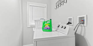 Modern Townhome in the Heart of Franklinton Gallery 22