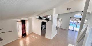 2916 DICKENS CIRCLE Gallery 14