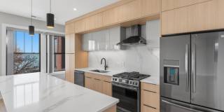 7518 North Eastlake Ter. Gallery 3