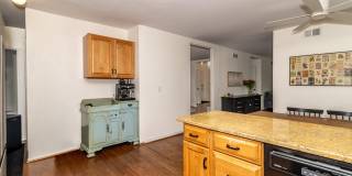 1800 LARK Lane Gallery 18