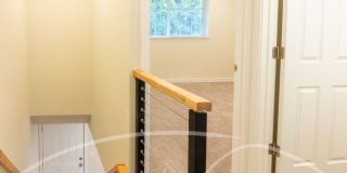 Spacious 2 bedroom duplex with attached garage Gallery 13