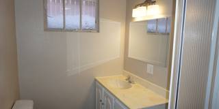 Adorable 1940's Remodeled 4 Bed 2 Bath Home Gallery 13