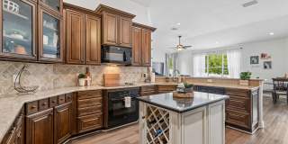 10524 Mistflower Ln Gallery 17