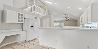 Lovely contemporary home in popular South Jax Beach! Gallery 6