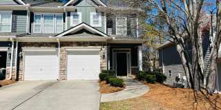 Wow! 3 bedroom 2.5 bathroom home in Newnan, 2100 plus sqft, 2 car garage, huge rooms, must see! Gallery 1