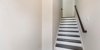 462 TILLER Street Gallery 2