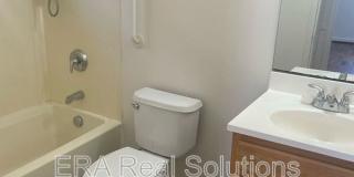 345 Mayfair Blvd- A Gallery 3