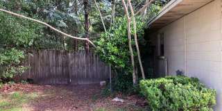 Lovely 3 Bedroom Home in Northwood - Fenced-in Yard Gallery 20