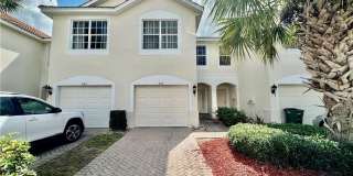 996 Hampton Cir unit: 71 Gallery 1