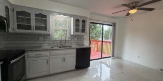 1208 South Mayview Avenue Gallery 8