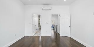 2319 N COLLEGE Avenue Gallery 19