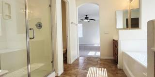 Spacious 4 Bed Home with Loft & 3-Car Garage Gallery 17