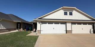 Great 3 Bedroom 2 Bath Duplex Near Tinker AFB Gallery 4
