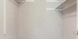 527 FLORIDA Avenue Gallery 13