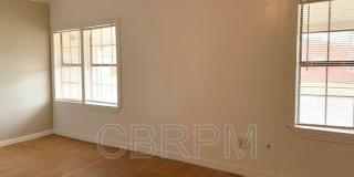 2123 30th Street Gallery 10