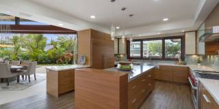 Kahala Grand Splendor. Contemporary Luxury residence w/ a large pool. Gallery 8