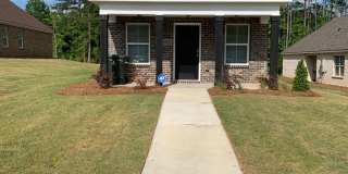 Oak Creek Neighborhood - 1960 Armistead Lane – Auburn, AL 36830 | 3 Bed / 2.5 Bath Gallery 1