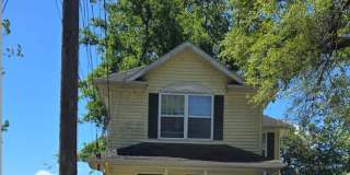 2-Bedroom Lakefront Duplex with Balcony, Private Backyard & In-Unit Laundry Gallery 1