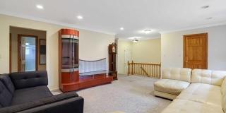 1-10 Virginia Drive 110B Gallery 1