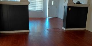 1109 North Luna Street Gallery 4