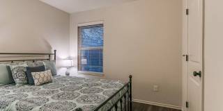 Modern 3BR/2BA Duplex | All Utilities Included | Downtown Edmond Gallery 25