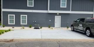 Charming 3 bed, 1.5 bath Gallery 25