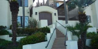 Upgraded Corner Condo with Lagoon View Gallery 1