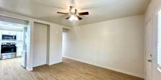 4424 Bellevue Newly Renovated Apartments with All Appliances Included! Gallery 2