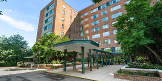 4301 MASSACHUSETTS Avenue NW Gallery 1
