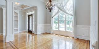 Beautiful Home in Willow Springs Just Minutes to Downtown Franklin Gallery 6