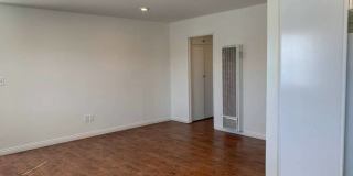 2300 Delaware Street Gallery 8