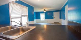 Price Change! 3 Bedroom 2 Bathroom- Pets Considered! Gallery 7