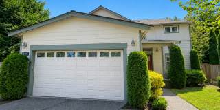 Beautiful 4 Bed/2.5 Bath Home in Lynnwood – Great Location & Spacious Layout Gallery 1