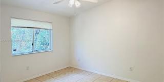 1300 SE 31st Ct Gallery 4