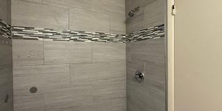 Saint Clair  -  2459 S Gallery 10