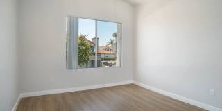 Vista Del Lago Gallery 88