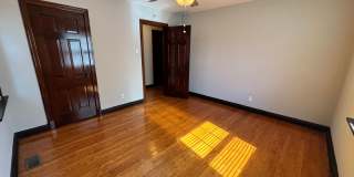 One Bedroom Apartment with Garage Parking! Gallery 17