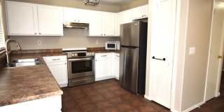 Very nice 3 bedroom Home on Cul-De-Sac Lot! Gallery 6