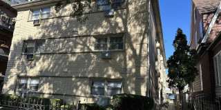 1238 W Pratt Boulevard Gallery 1