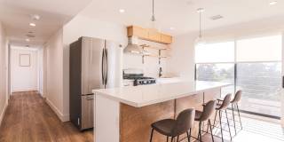 1620 W 35th Place - Co-Living Gallery 5