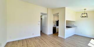 1168 E 10th Street, Unit 215 – Long Beach Gallery 1