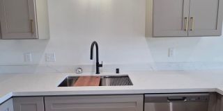 Brand New Build on Old Alturas - ALL Electric with City of Redding Solar! Gallery 7