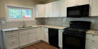 Clifton/Frankfort 3 Bedroom 2-Bath House Clifton/Frankfort 3 Bedroom 2-Bath House Gallery 10
