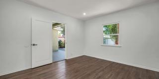 1091 Palm Ter Gallery 20