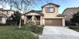 Spacious 4bd/2.5ba West Sacramento Home with 2 Car Garage! Gallery 1