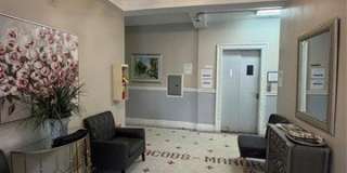 2627 John R #3 Street Gallery 11