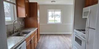 5897 Wilkie Avenue Gallery 5