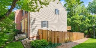 10237 GREEN HOLLY Terrace Gallery 3